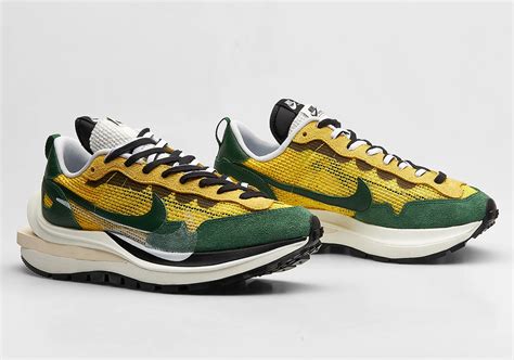 Nike vaporwaffle Sacai sneakers stores